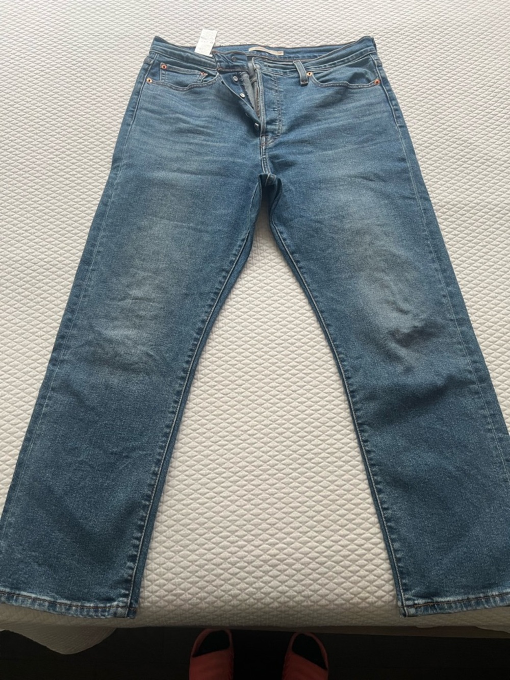 Levi's Straight-Leg Women's Jeans in Medium Blue